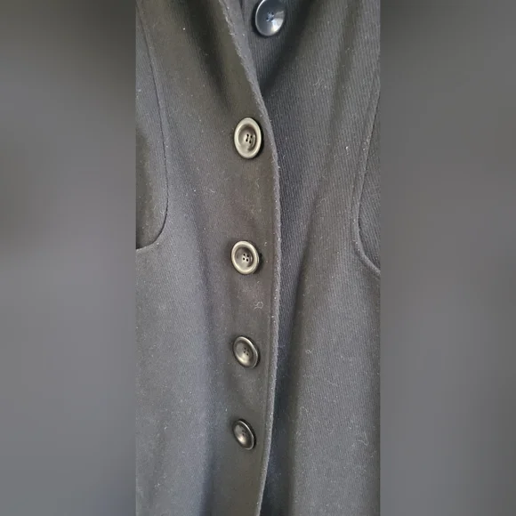 Aritzia Talula Babaton Peacoat. Damages Arm See Photos. Size Small - Picture 4 of 5